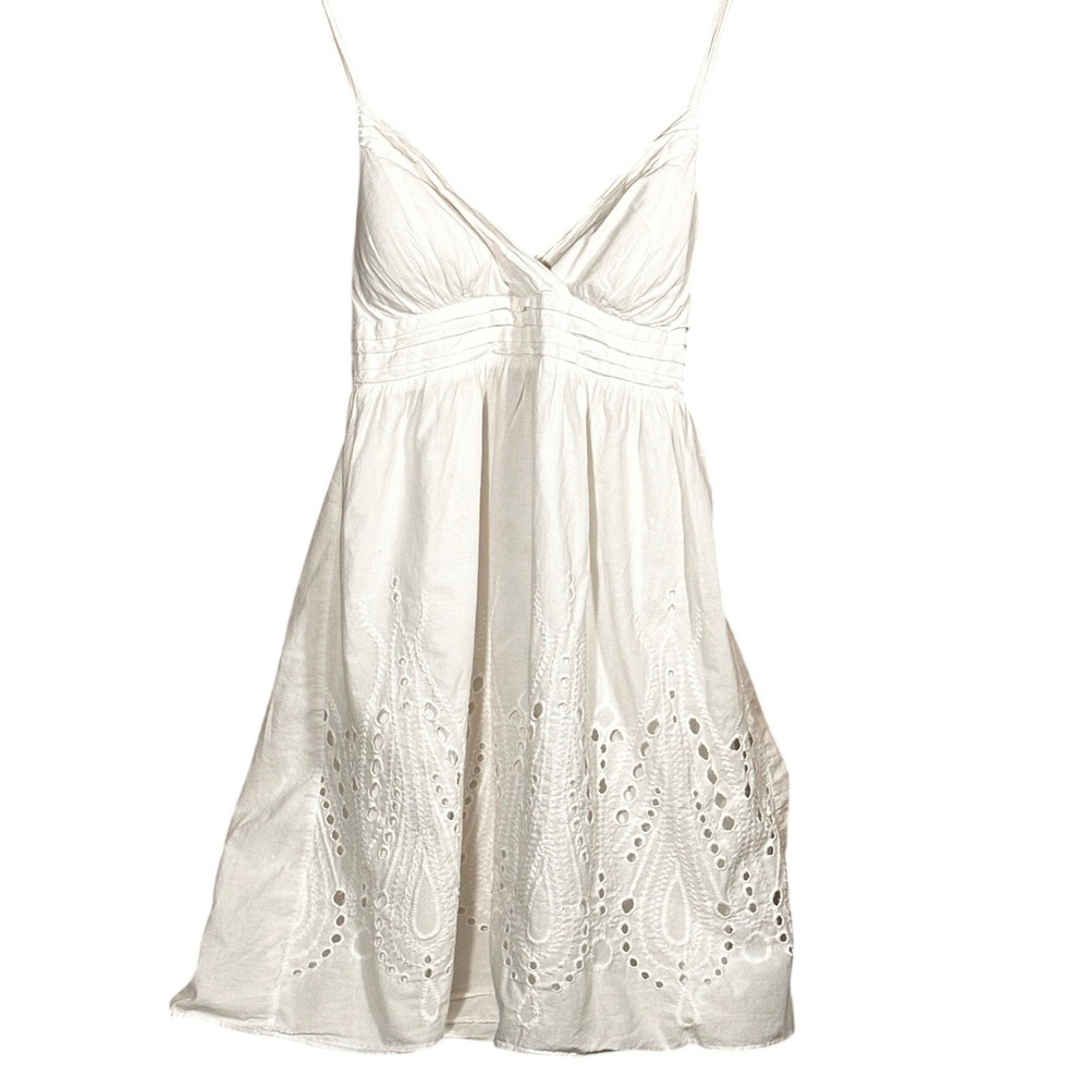 Elle‎ Eyelet Dress Women White Cotton Size M Halter Neck Smocked Back Coquette - Picture 2 of 16